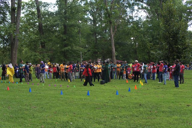 A photo from MMNJ Sports Day, taken at under the near tree.