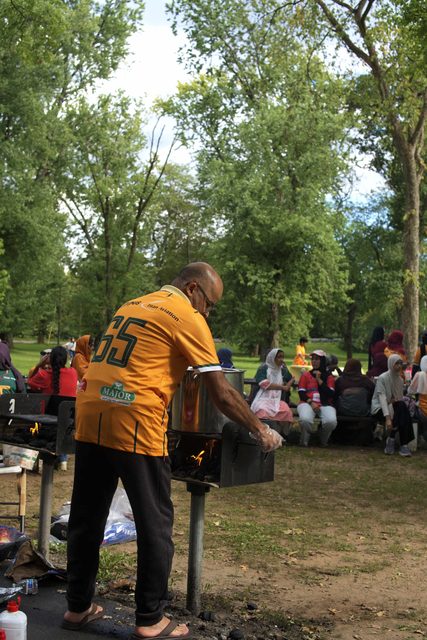 A photo from MMNJ Sports Day, taken at the big oak.