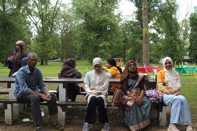 A photo from MMNJ Sports Day, taken at the big oak.